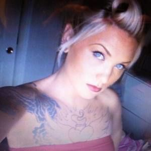 Meet your Posher, Joni